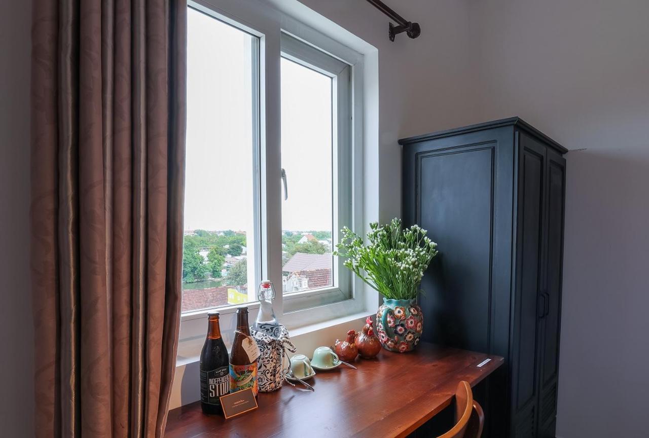 Charming Riverside Hotel フエ エクステリア 写真