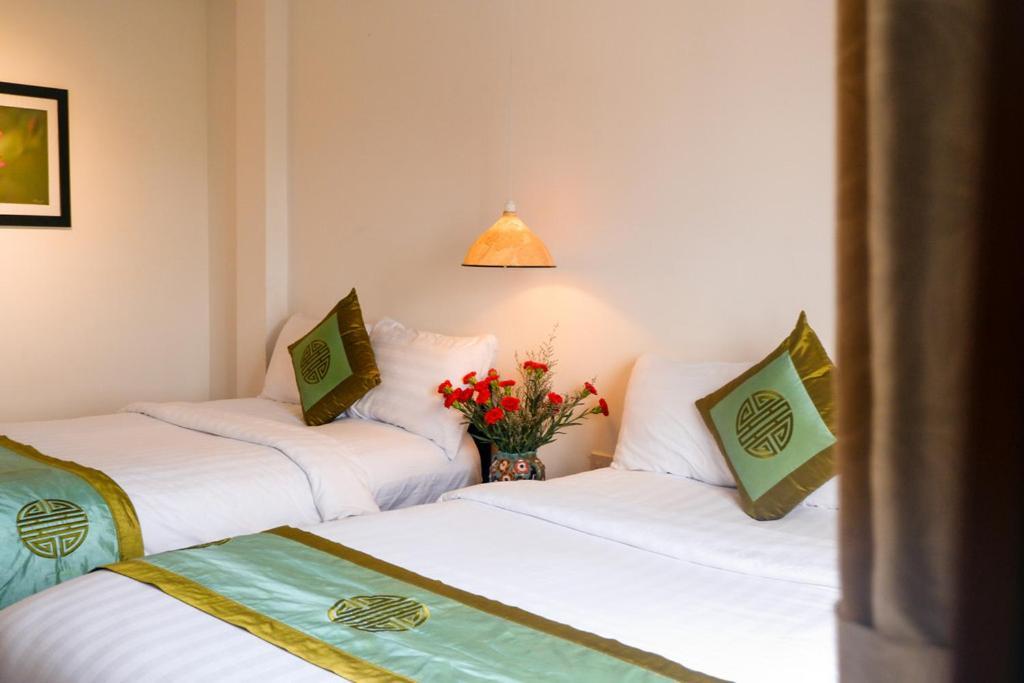 Charming Riverside Hotel フエ エクステリア 写真